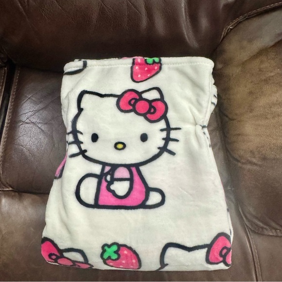 Hello Kitty with Strawberry Drink & Strawberries 60” x 70” Plush Throw Blanket - Picture 9 of 14